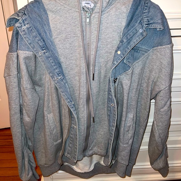 1/2 denim 1/2 sweatshirt jacket! - Picture 1 of 2